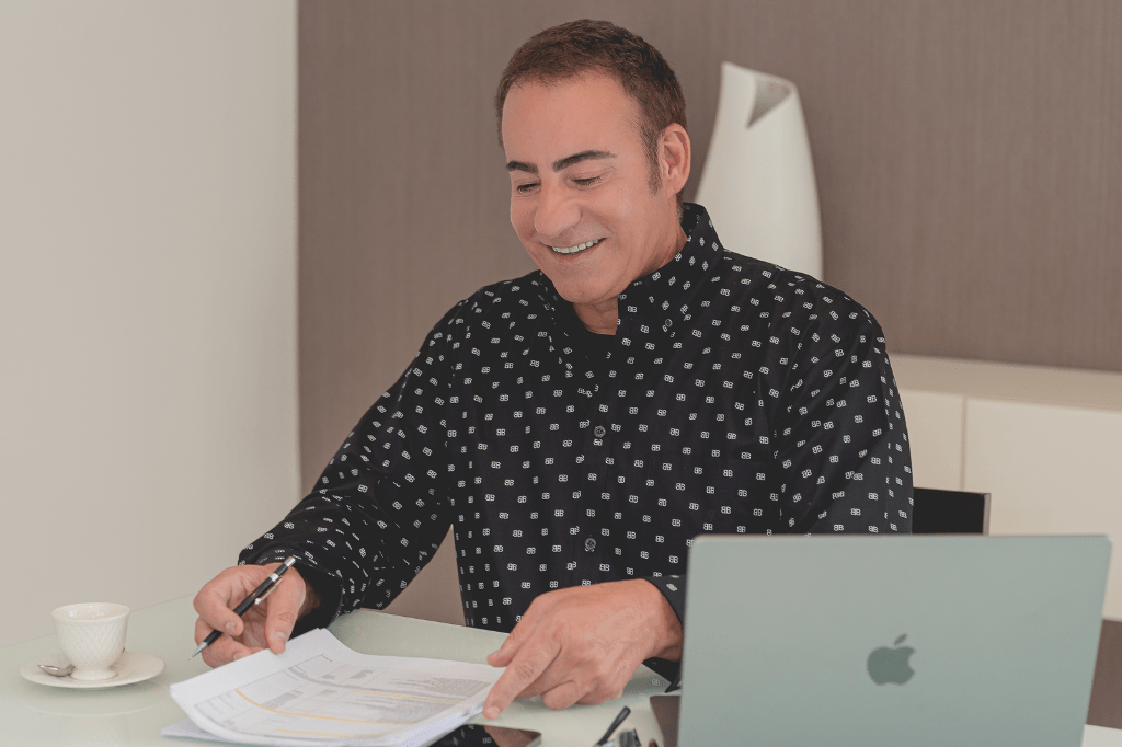 Como Adalberto Salgado Júnior se tornou um exemplo de sucesso no mercado&nbsp;imobiliário